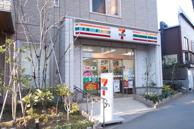 コンビニ　セブンイレブン世田谷北烏山店（コンビニ）まで141m