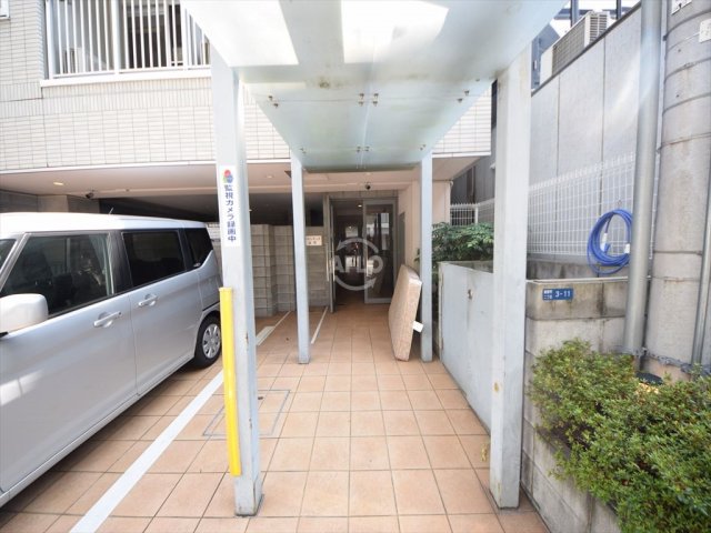 エントランス　ベルシモンズ谷町　エントランス