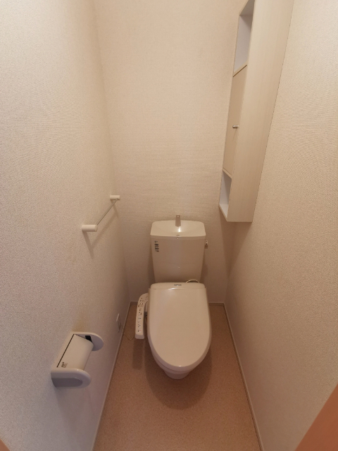 トイレ　実際のお部屋の写真です。