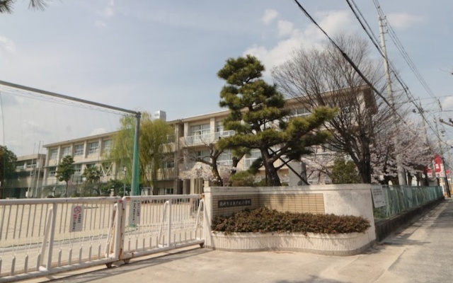 小学校　岡崎市立矢作北小学校（小学校）まで764m