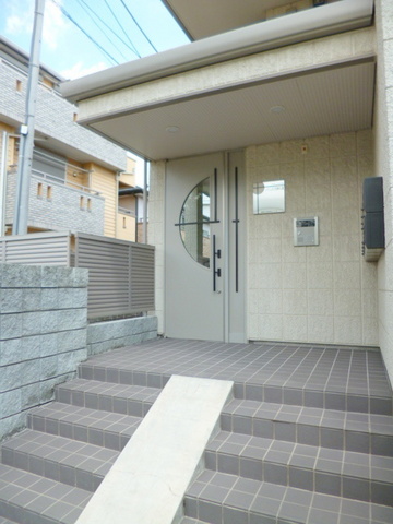 エントランス　★オートロック対応エントランス★