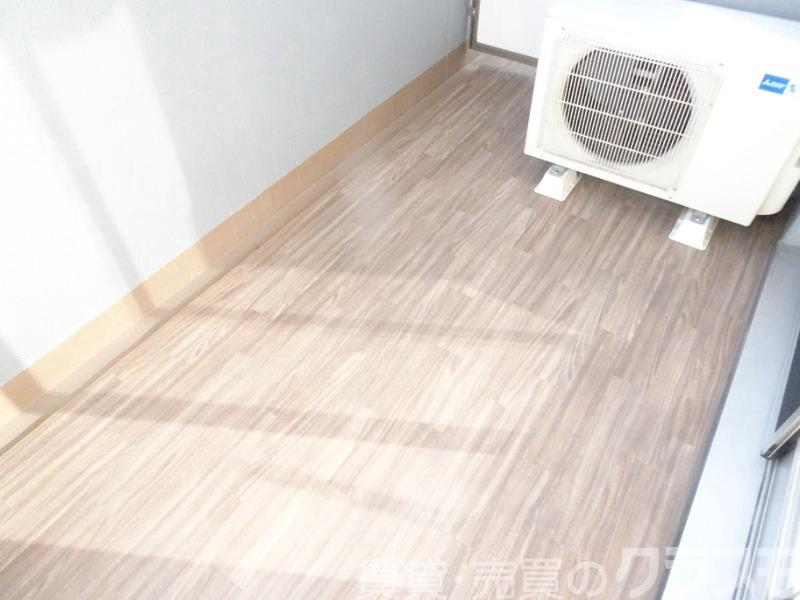 バルコニー　南向きでお洗濯物も乾きやすい♪