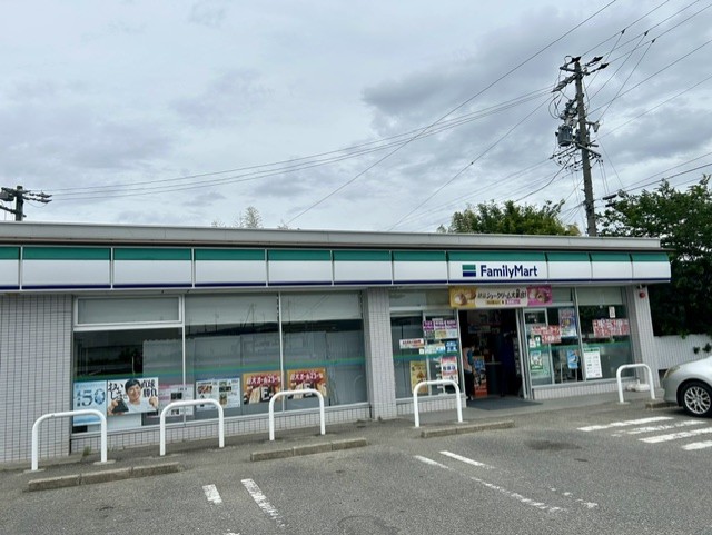コンビニ　ファミリーマート信州豊丘店（コンビニ）まで500m