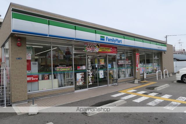 コンビニ　ファミリーマート和泉王子町一丁目店（コンビニ）まで205m