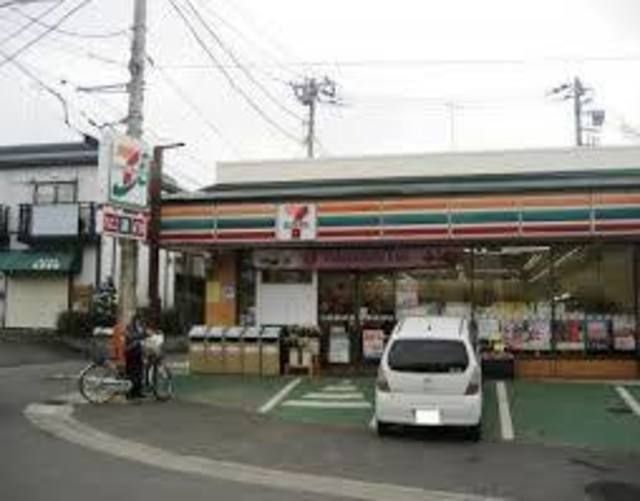 コンビニ　セブンイレブン（コンビニ）まで449m