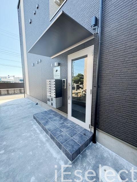 エントランス　お部屋へはこちらから