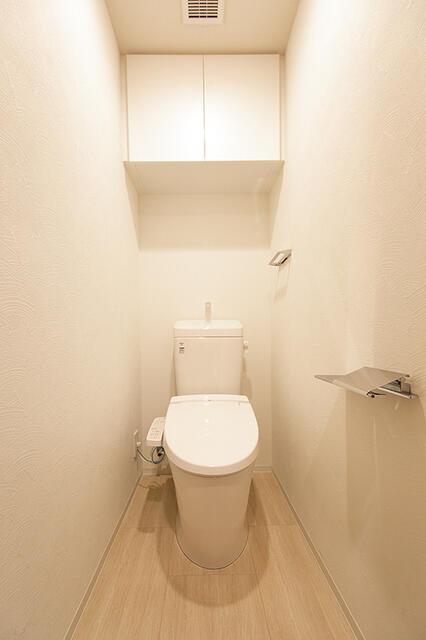 トイレ　※写真は同タイプ住戸です。