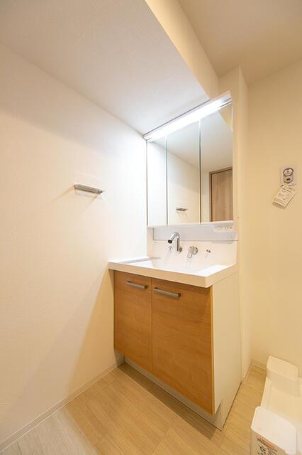 洗面設備　※写真は同タイプ住戸です。