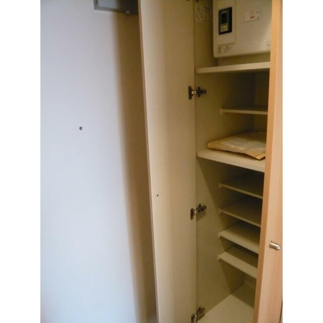 収納　※同仕様写真含む