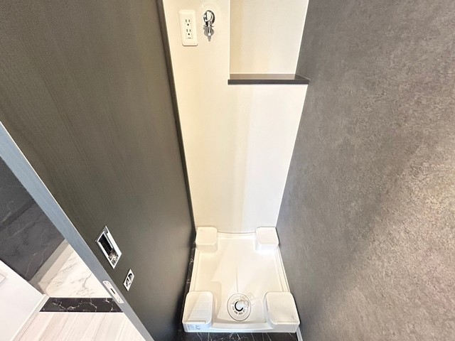 その他　写真は違う号室です。