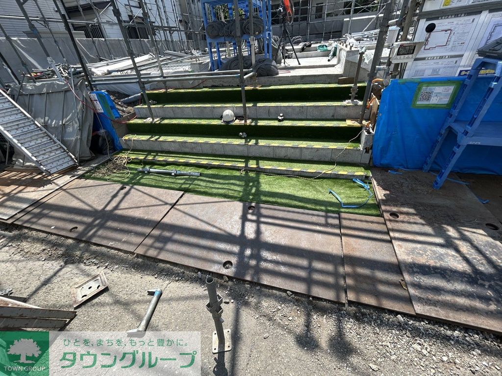 エントランス　庭