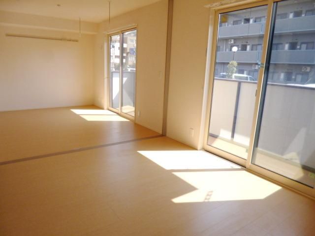 サニーサイド聖蹟Iの内装写真