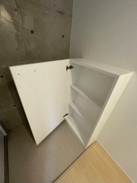 玄関　■モニタ付インターホン■シューズクローゼット■ダウンライト