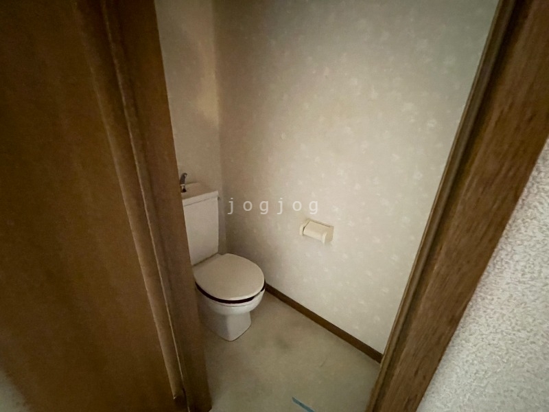 トイレ　当社サービスセンターで温水洗浄便座の設置承ります★
