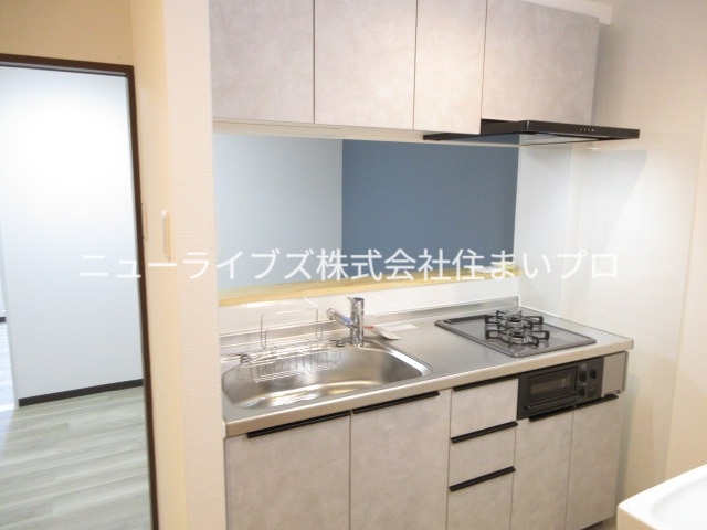 京阪本線 寝屋川市駅 徒歩3分 3階建 築31年のキッチン写真