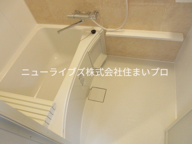 京阪本線 寝屋川市駅 徒歩3分 3階建 築31年の風呂写真