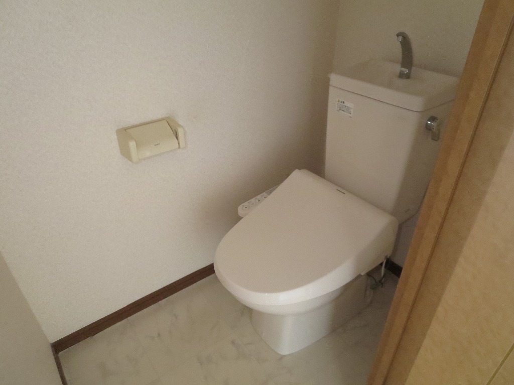 青山コーポBのトイレ写真
