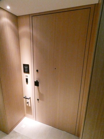 THE RESIDENCE ROPPONGI ザ・レジデンス六本木の玄関写真