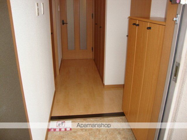 ＪＲ中央本線 神領駅 徒歩22分 2階建 築25年の玄関写真