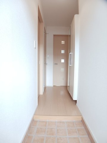 玄関　シンプルで使いやすい玄関です