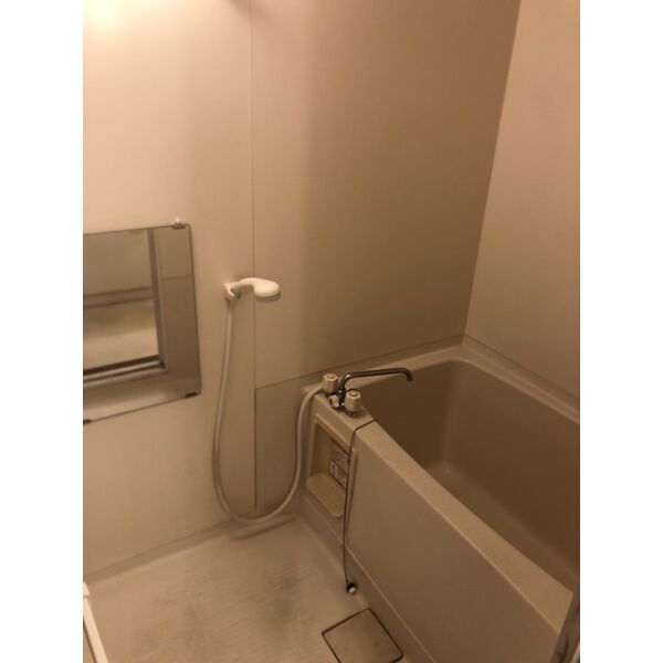 バス・シャワールーム　※別室の参考写真の為、現況優先です。