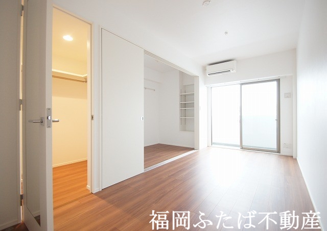 エンクレスト博多ハーモニーの居間写真