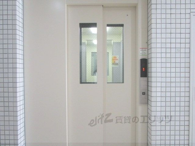 その他設備　エレベーター