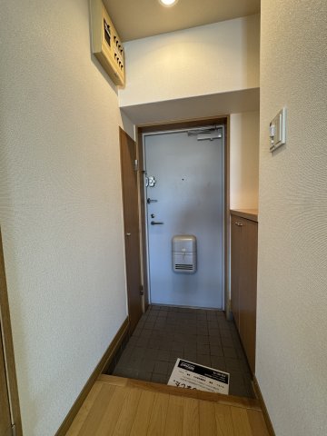 KHKコート板宿の玄関写真