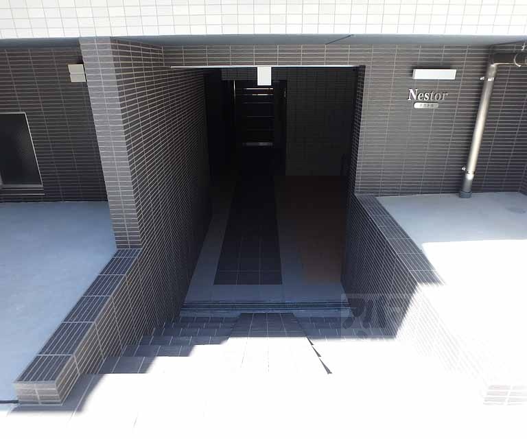 地下鉄烏丸線 今出川駅 徒歩28分 4階建 築12年の外観写真
