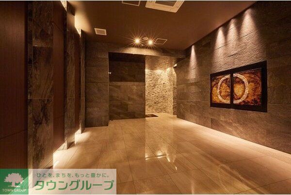 Mid Court Higashimikuniの外観写真