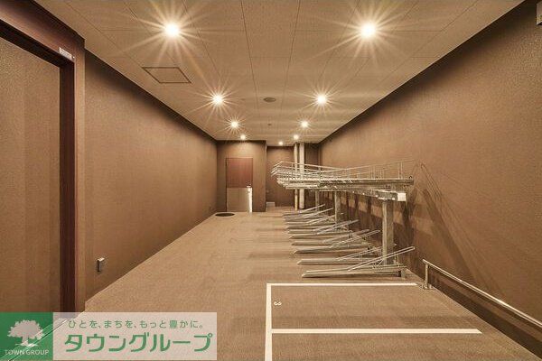 Mid Court Higashimikuniの外観写真