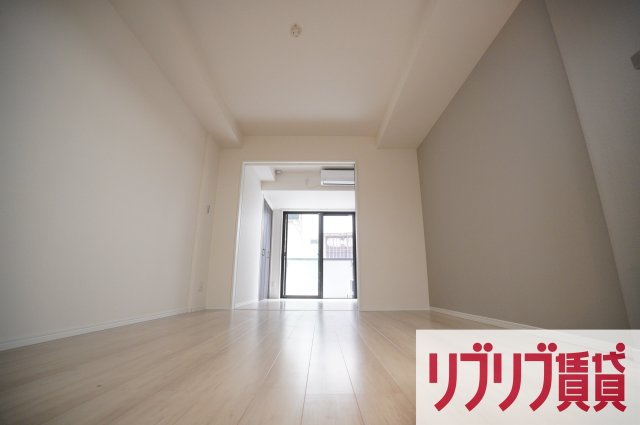 ＪＲ内房線 本千葉駅 徒歩3分 5階建 築3年の居間写真