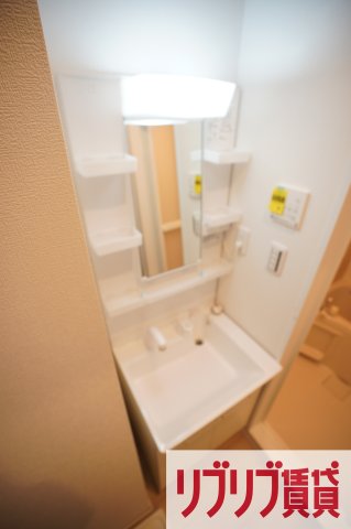 ＪＲ内房線 本千葉駅 徒歩3分 5階建 築3年の内装写真