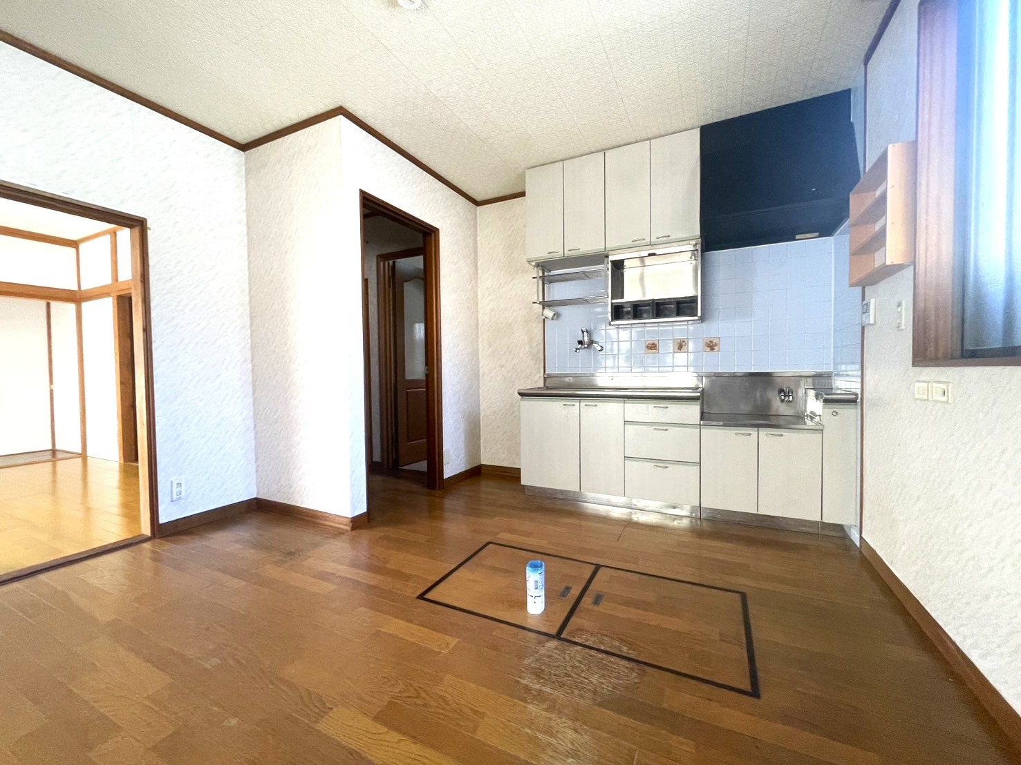 杉田4丁目戸建ての居間写真