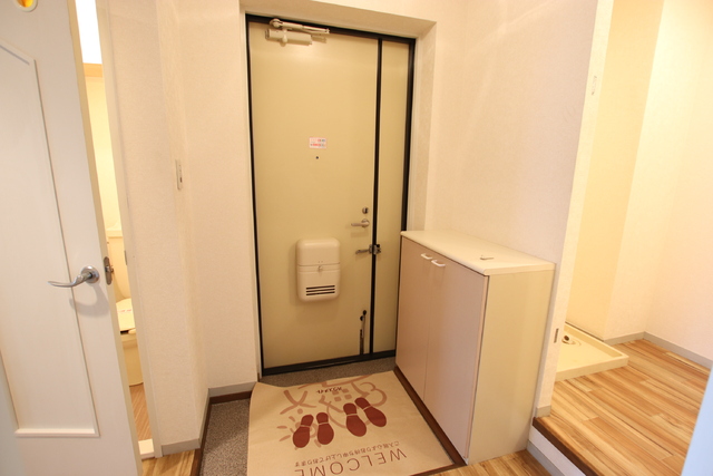 玄関　※別室参考写真