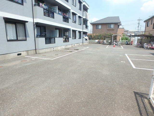 駐車場　敷地内駐輪場※要空き確認