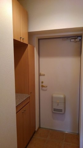 玄関　明るい玄関です