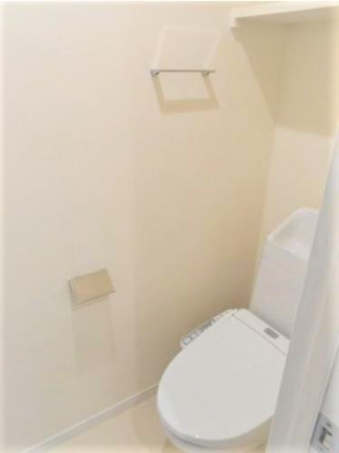 ＪＲ総武線 錦糸町駅 徒歩10分 3階建 築9年のトイレ写真