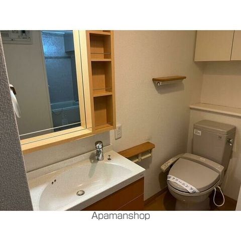 ルーブル日本橋の内装写真