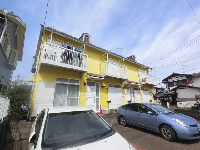 ＪＲ成田線 成田駅 バス乗車時間：30分 最寄りバス停で下車 徒歩7分 築42年