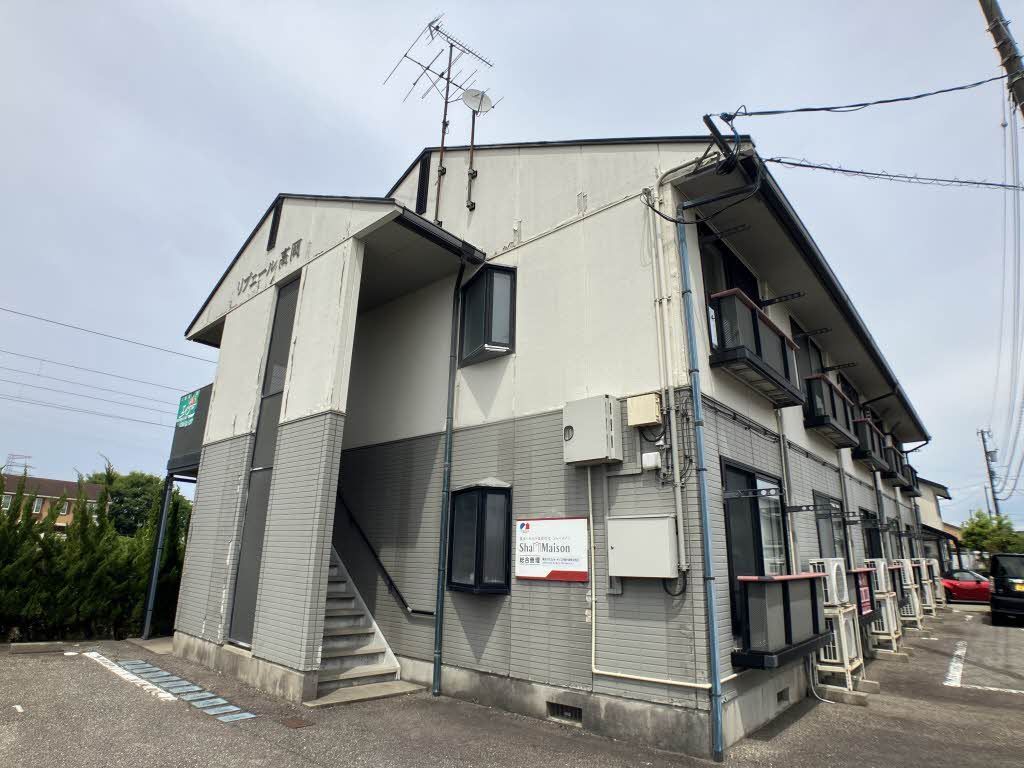 リブェール高岡の外観写真