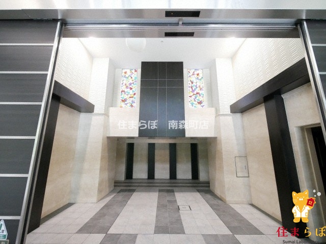 地下鉄千日前線 阿波座駅 徒歩7分 12階建 築13年の外観写真
