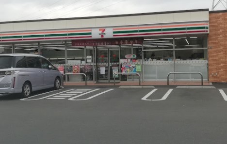 コンビニ　セブンイレブン 相模原東淵野辺4丁目店（コンビニ）まで206m