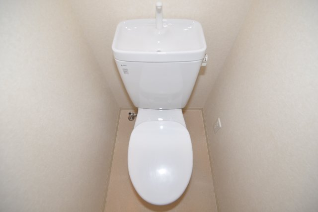 トイレ　清潔感のあるトイレです