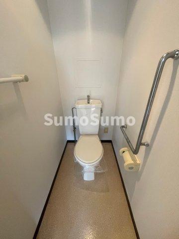山陽電鉄本線 板宿駅 徒歩18分 6階建 築33年のトイレ写真
