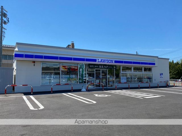 コンビニ　ローソン千歳青葉５丁目店（コンビニ）まで68m