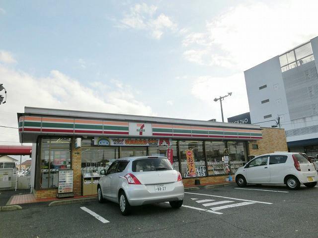 コンビニ　セブン‐イレブン／若松高須東４丁目店（コンビニ）まで930m