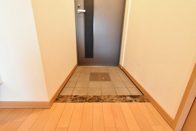 プレッツァ西宮の玄関写真