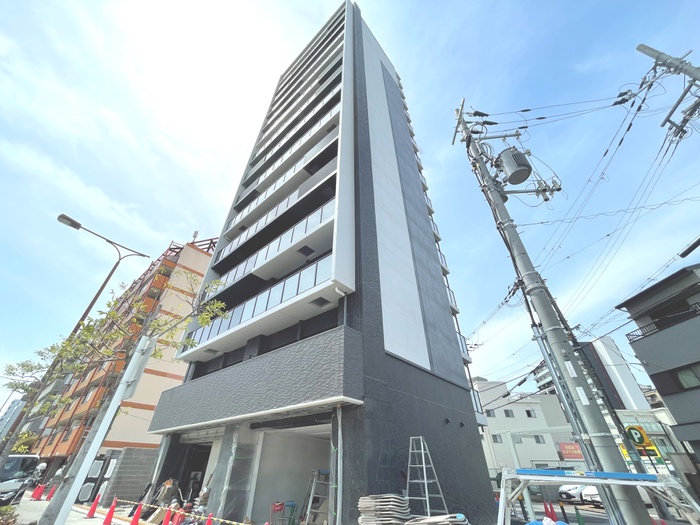 建物外観　建築中