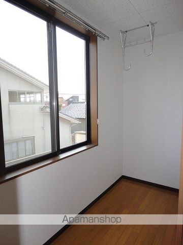 ＪＲ高山本線 婦中鵜坂駅 徒歩16分 2階建 築26年の内装写真